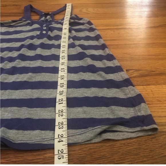 Never worn Splendid tank top blue and grey stripes size small - Picture 7 of 10
